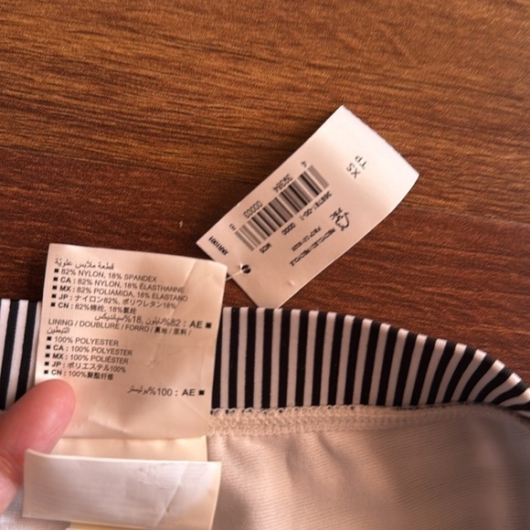 Old Navy Black and White Striped Bikini Bottom Size XS - Picture 5 of 6